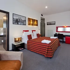 Prague Inn Прага